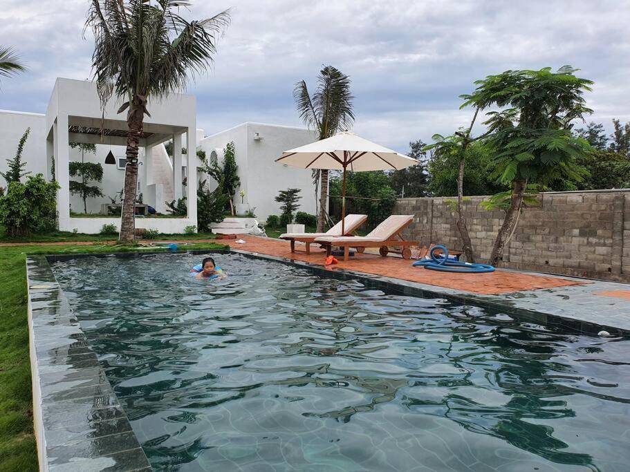 Ho Lan Retreat, Villa Mat Bien Danh Cho 8 Nguoi. Pho Tri Luaran gambar