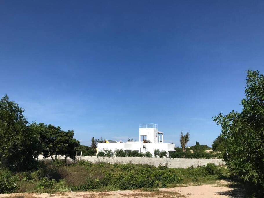 Ho Lan Retreat, Villa Mat Bien Danh Cho 8 Nguoi. Pho Tri Luaran gambar